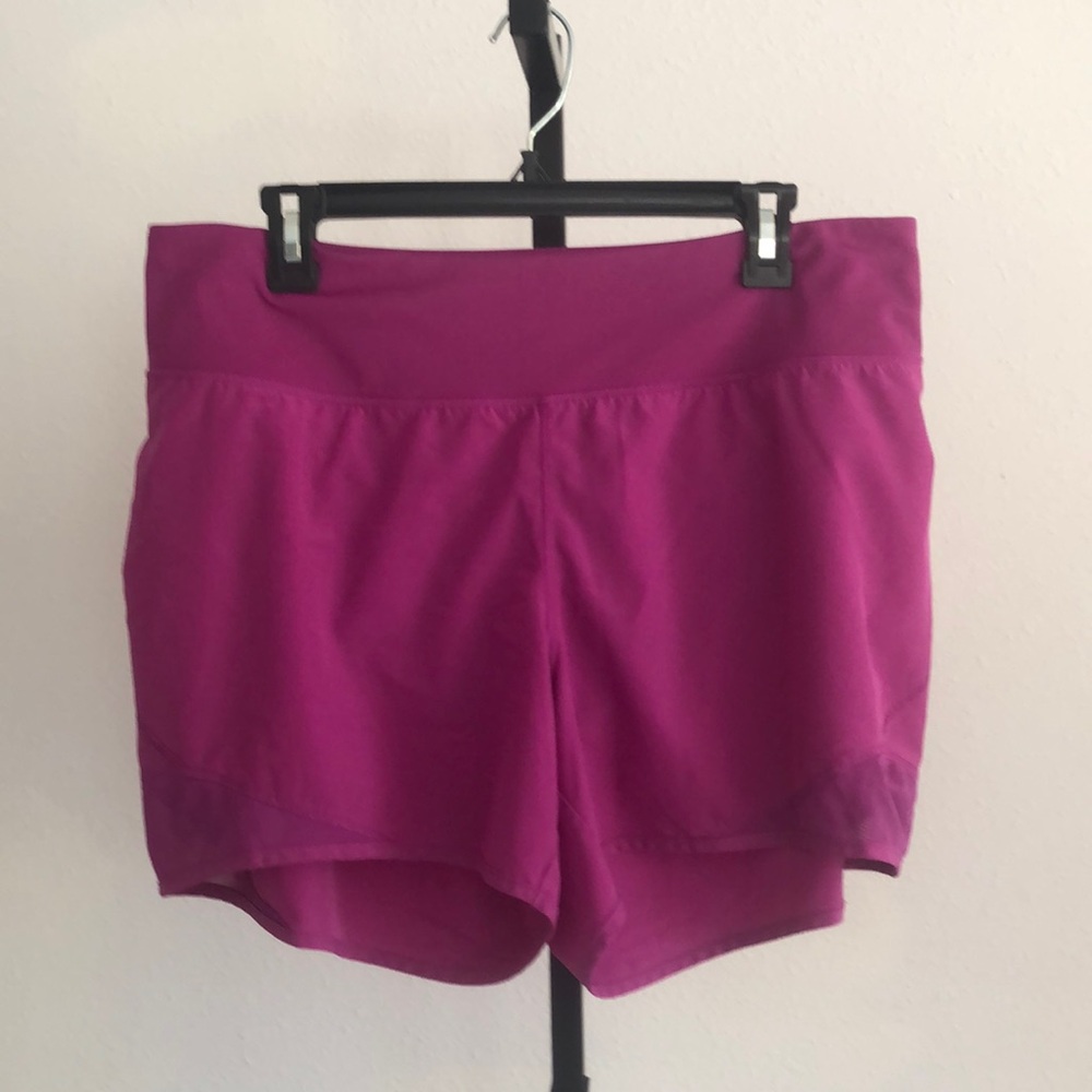 Old Navy Active Shorts built in panties Size Large, EUC